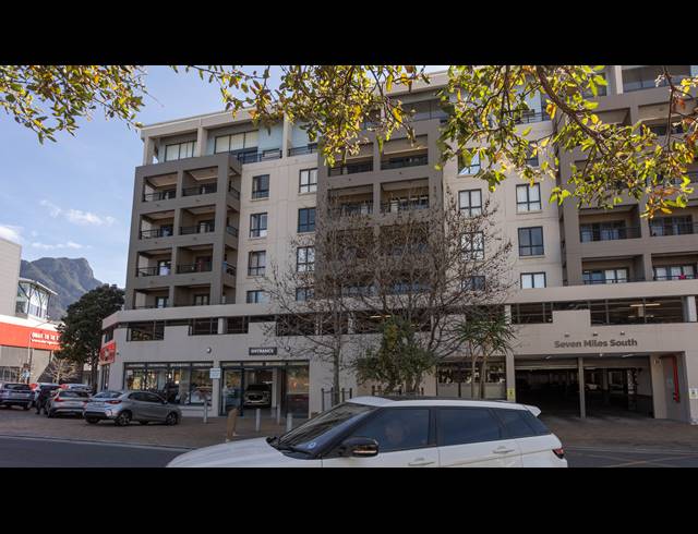 1 BEDROOM APARTMENT TO LET IN CLAREMONT